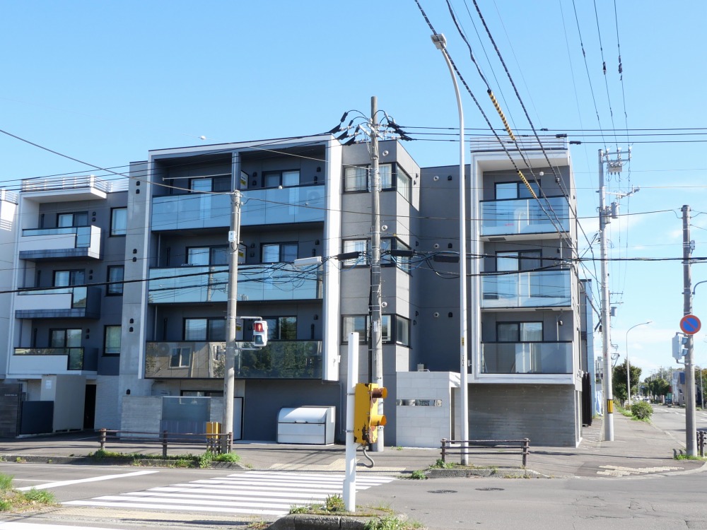 建物外観　JR千歳線「千歳」徒歩10分♪