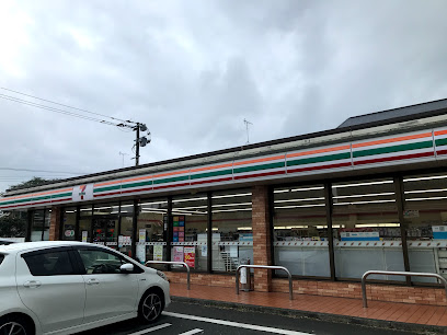 コンビニ　セブン-イレブン 那珂川片縄５丁目店（コンビニ）まで386m