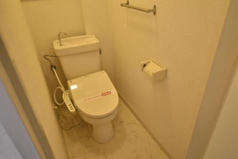 【トーシンハイツＢのトイレ】