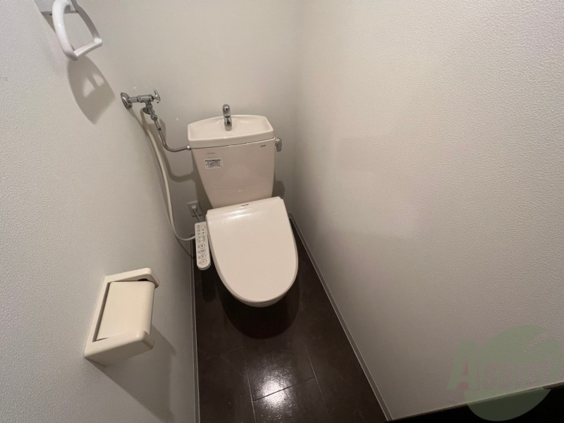 【札幌市中央区南十五条西のマンションのトイレ】