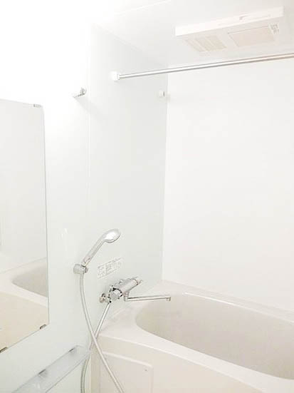 バス・シャワールーム　★ゆったり浸かれる浴槽★