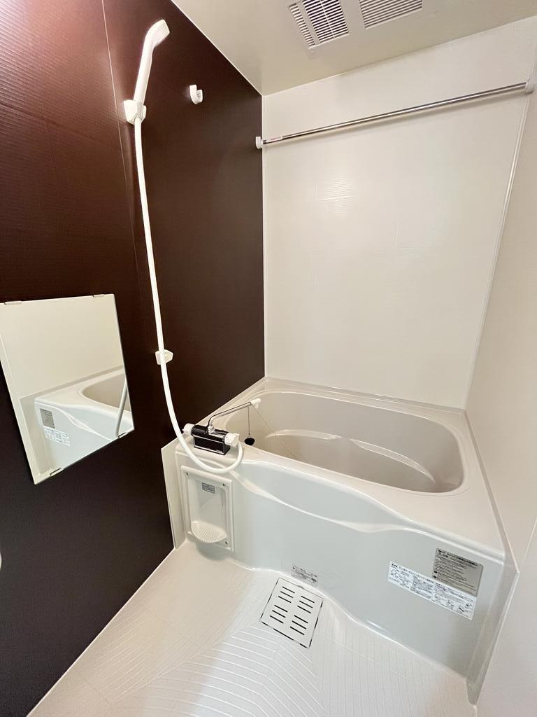 バス・シャワールーム　※同タイプ同モデルの写真を使用