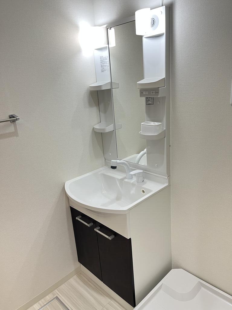 洗面設備　※同タイプ同モデルの写真を使用