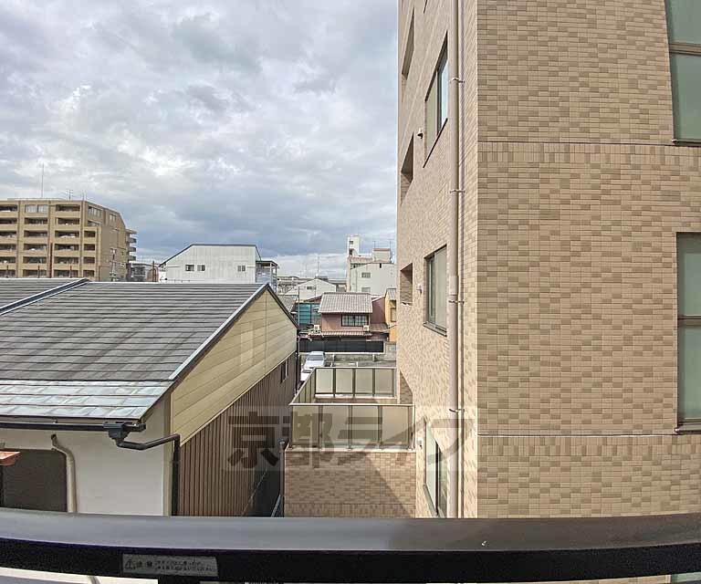 【京都市中京区晴明町のマンションの眺望】