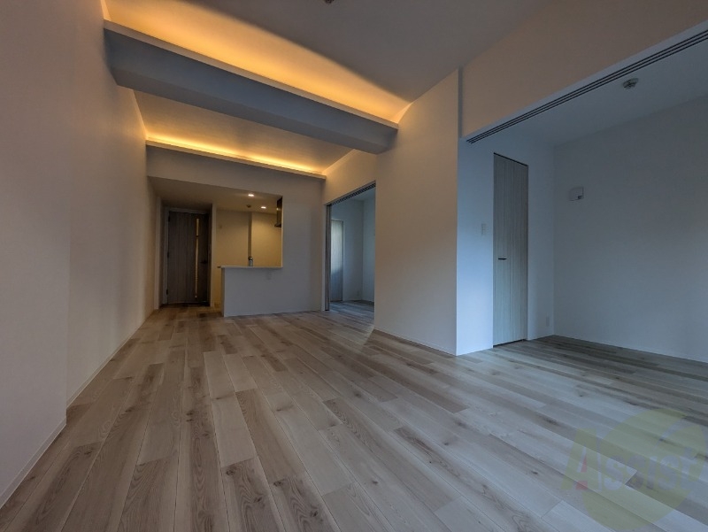 居室・リビング　広々したリビングで快適にくつろげそうです。