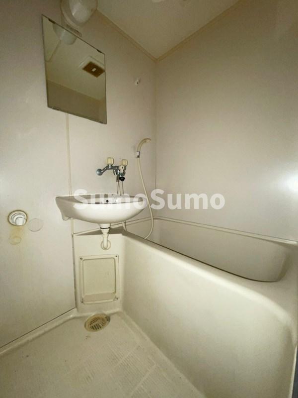 バス・シャワールーム　ゆったり過ごせるお風呂です