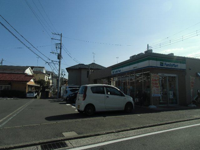 コンビニ　ファミリーマート横須賀金谷店（コンビニ）まで273m