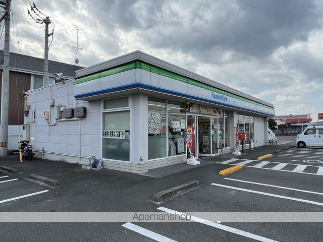 コンビニ　ファミリーマート 土居インター店（コンビニ）まで926m