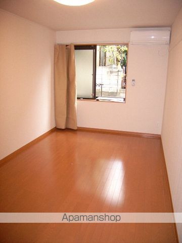 レオパレス松風ハイツの居間写真