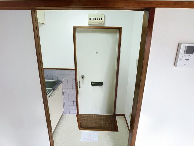 玄関　2025年3月撮影※現況を優先致します。