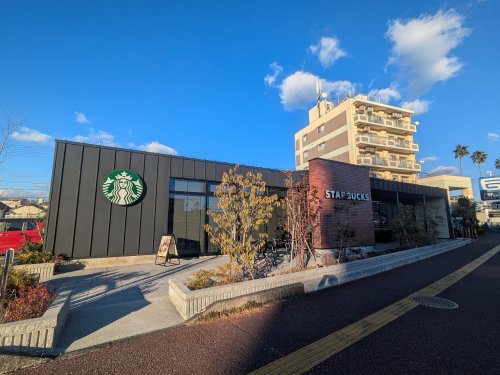 飲食店　スターバックスコーヒー 高知知寄店（飲食店）まで408m
