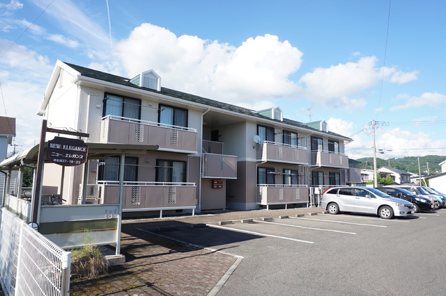 建物外観　２０２０年８月撮影