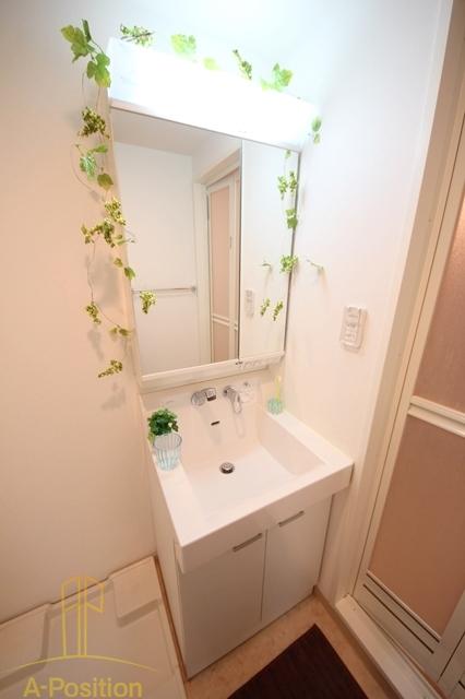 洗面設備　アーデンタワー西本町