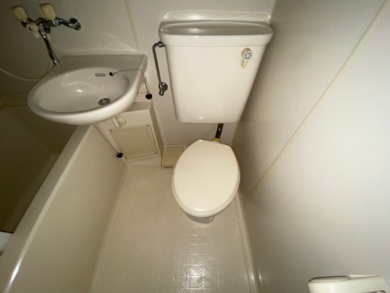 トイレ　※別部屋の写真です