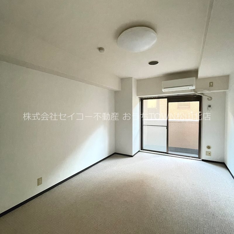 居室・リビング　8帖★広さにゆとり有