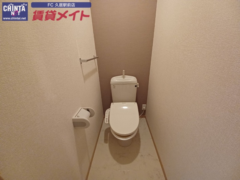 トイレ　同型参考写真
