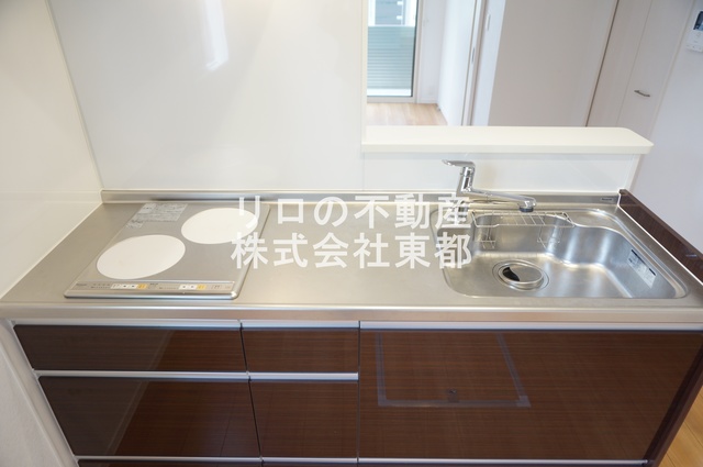 キッチン　システムキッチンは調理スペースも広くストレスなくお料理可能♪