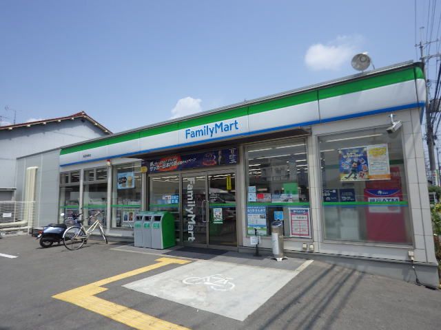 コンビニ　ファミリーマート 高田神楽店（コンビニ）まで176m