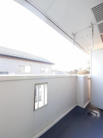 バルコニー　バルコニーからの眺めを楽しみながら食事をしませんか