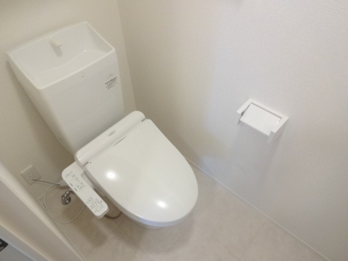 トイレ　温水洗浄暖房便座