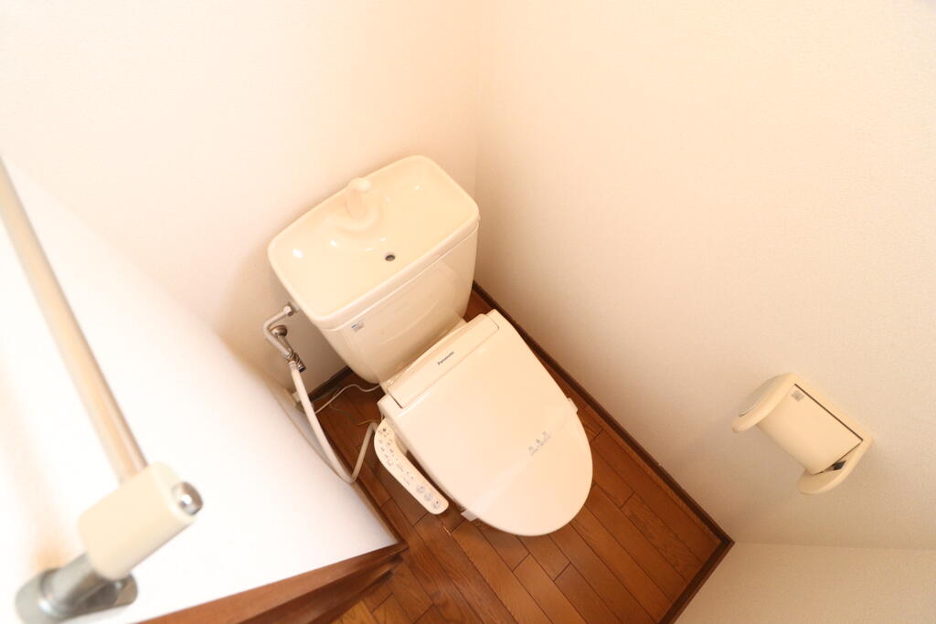 トイレ　温水洗浄便座です！