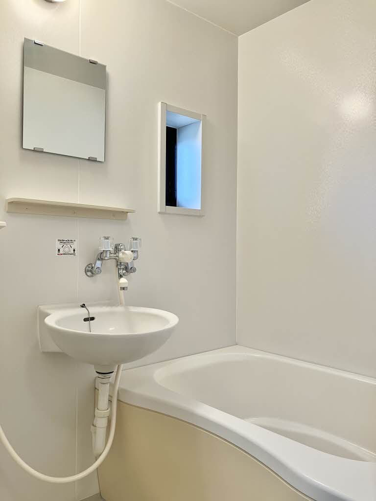 バス・シャワールーム　別の部屋の写真です。