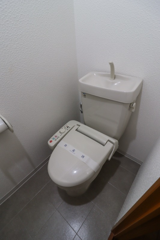 トイレ　図面と現状に相違がある場合には現状を優先