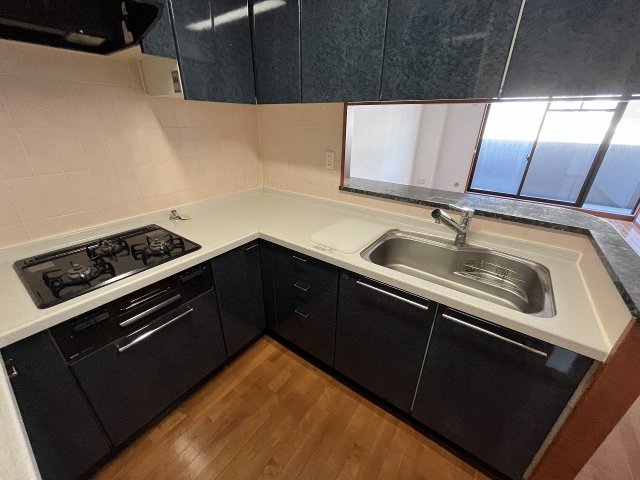 キッチン　キッチンでお料理をお楽しみください