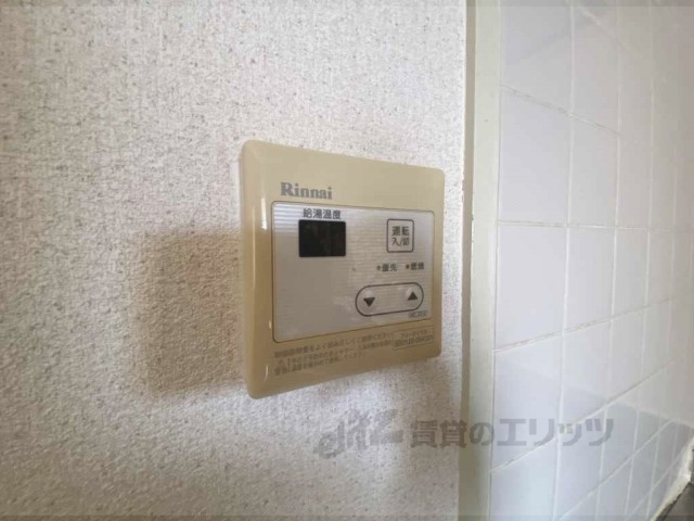 その他設備　給湯器リモコン