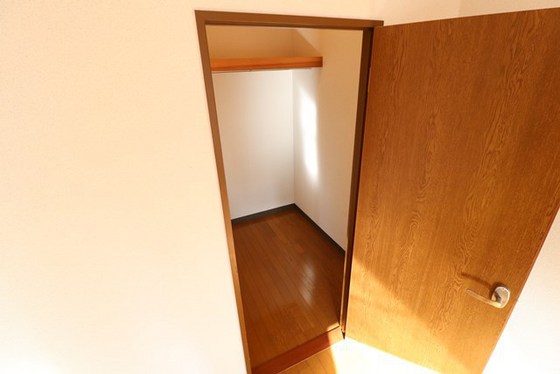 収納　※別部屋の写真です