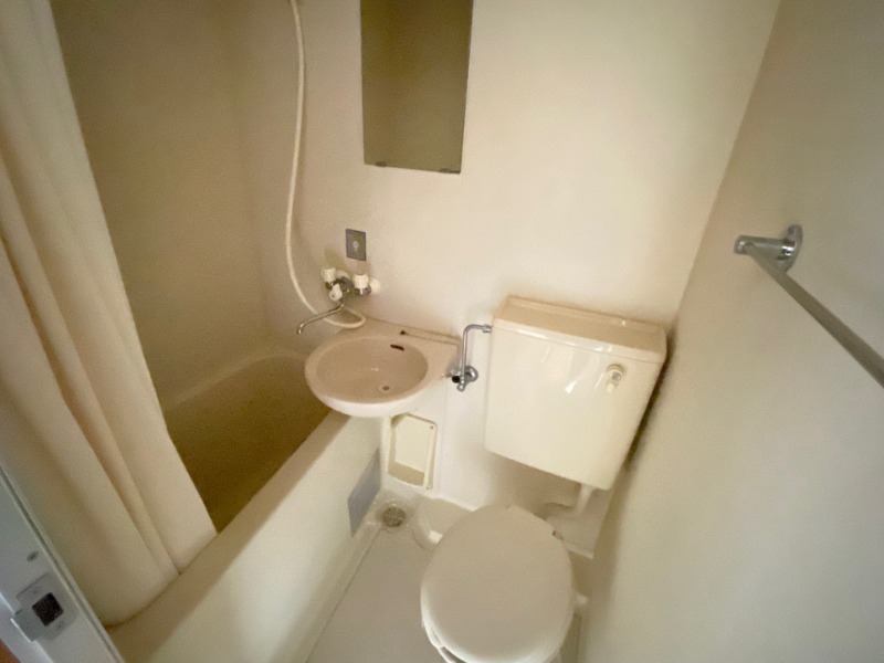 バス・シャワールーム　同物件別部屋イメージ