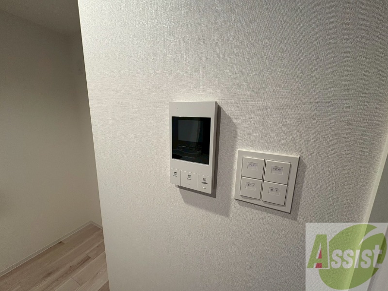 セキュリティ　モニタ付インターホンでセキュリティ面も安心です。