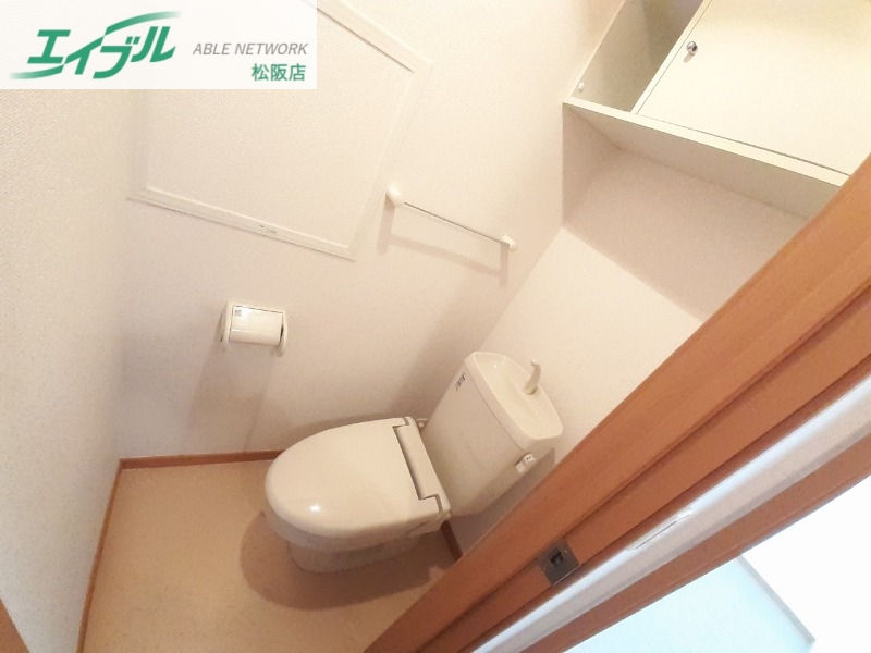 トイレ　同型参考写真