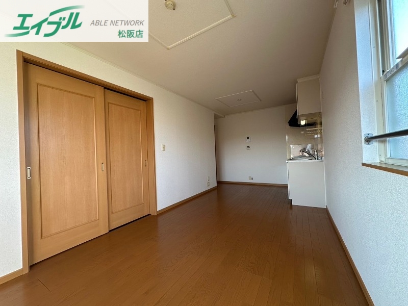 居室・リビング　同型参考写真