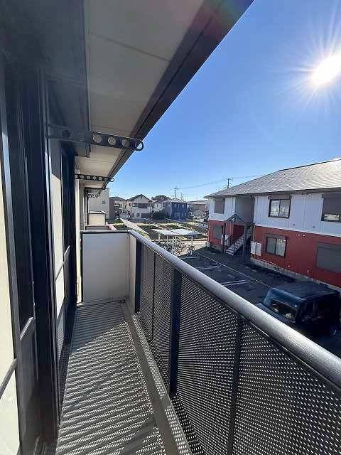 バルコニー　南面の空間が広く陽当たり良好なバルコニー♪