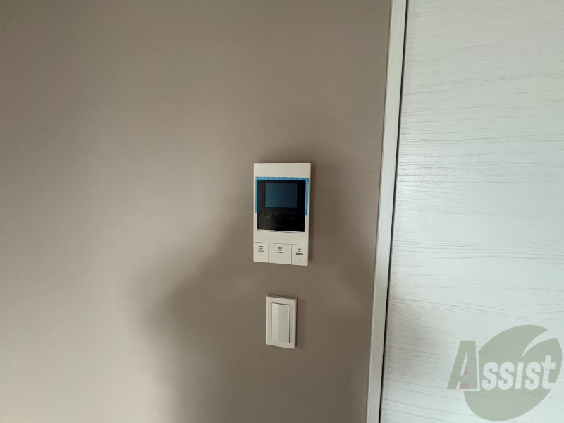 セキュリティ　ＴＶモニター付インターホンです。来客者の顔が見えるので安心！