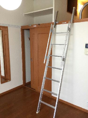 収納　ロフト用階段・収納