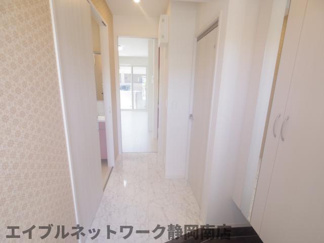玄関　ゆったりとした玄関です