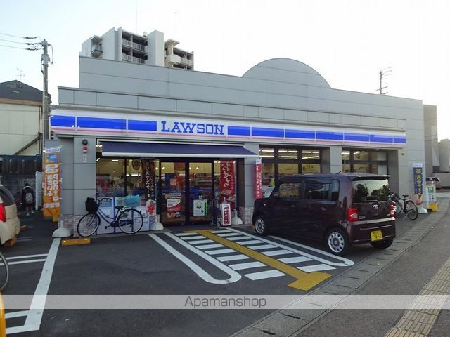 コンビニ　ローソン（コンビニ）まで878m