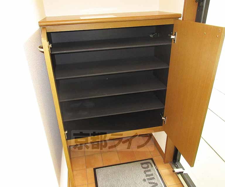 収納　たっぷり収納できるシューズボックスです。