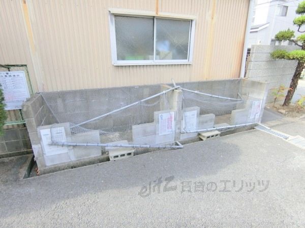 その他設備　ゴミ置き場