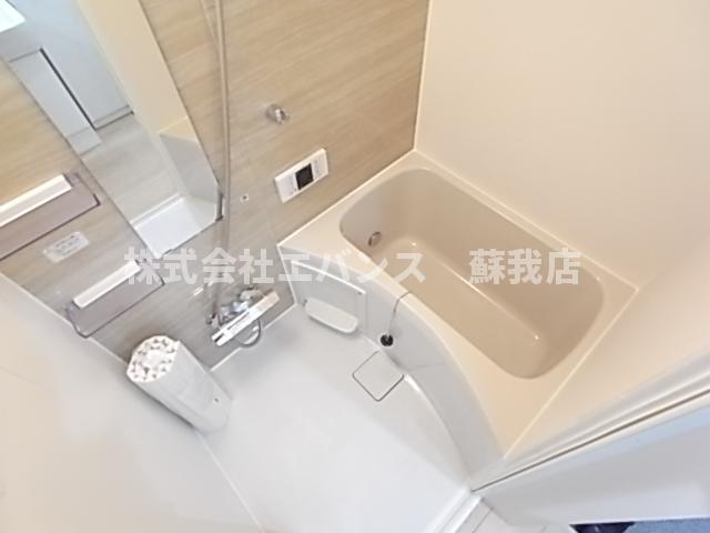 バス・シャワールーム　ゆったり過ごせるお風呂です