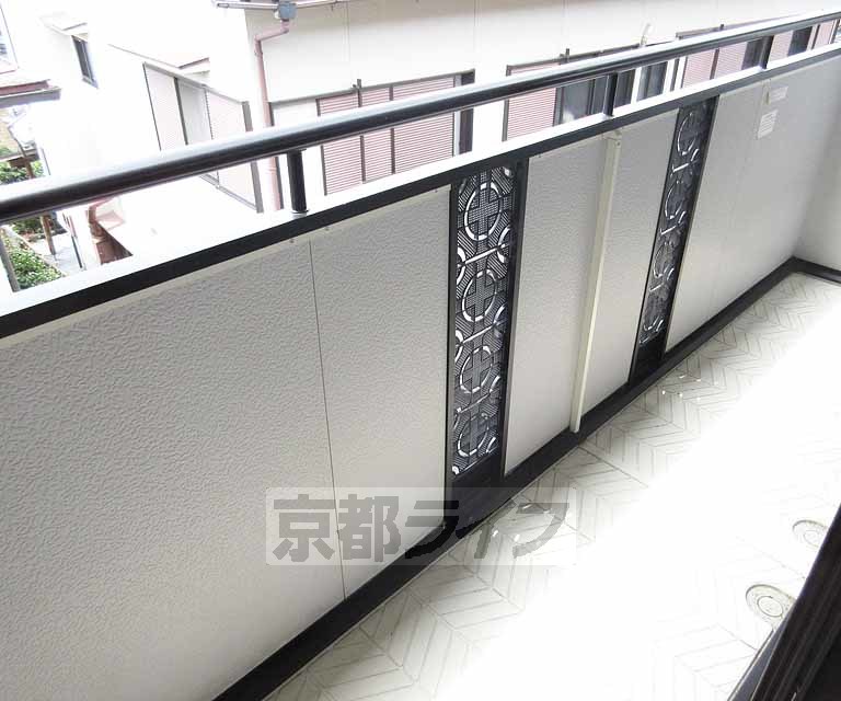 バルコニー　洗濯物もすぐ乾く