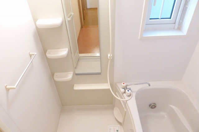 バス・シャワールーム　寒い日の長風呂の見方！いつでもポカポカ追い炊き機能付！