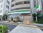 コンビニ　ファミリーマート 板橋駅桜通り店（コンビニ）まで393m