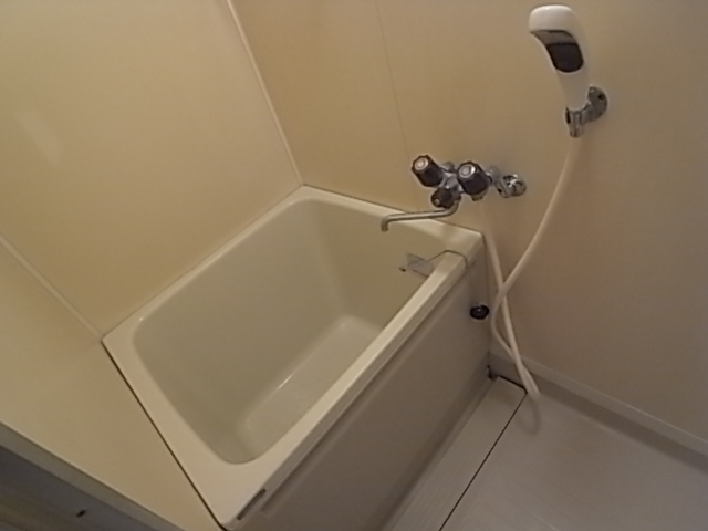 バス・シャワールーム　浴室