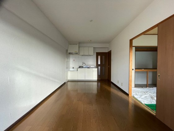 居室・リビング　※別部屋の写真です