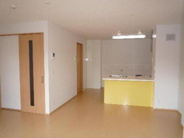 居室・リビング　南東向きのリビング１７帖☆