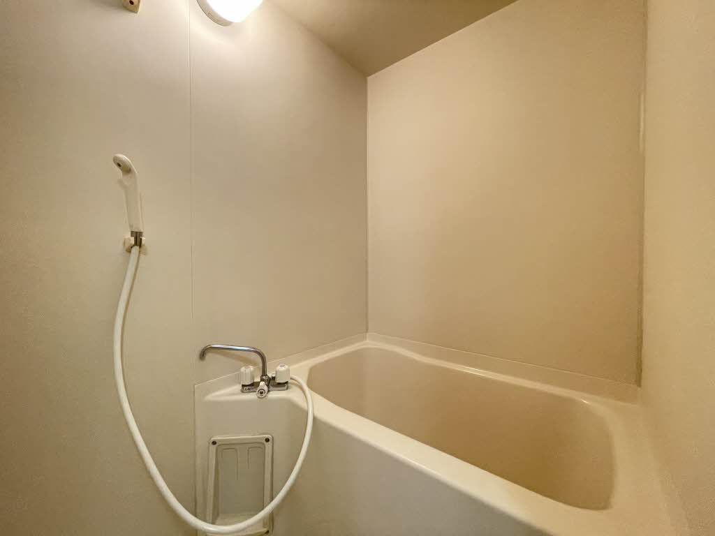 バス・シャワールーム　浴室