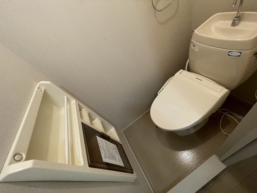 トイレ　トイレ